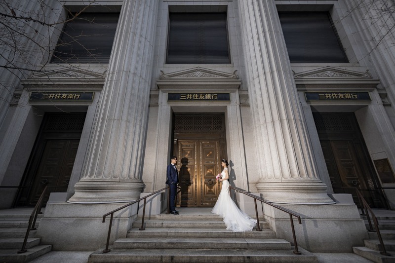 三井住友銀行の階段で!