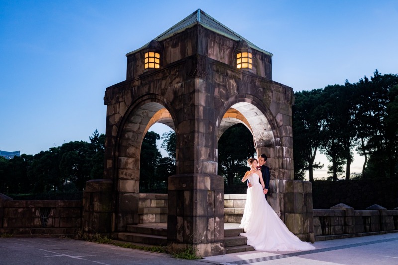 夜に包まれていく和田倉門