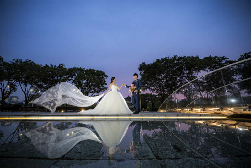 水面に反射して