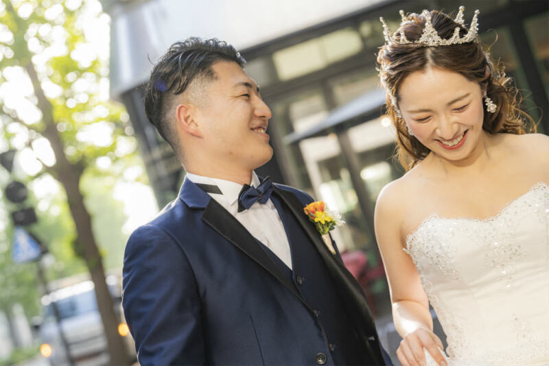 丸の内仲通りで