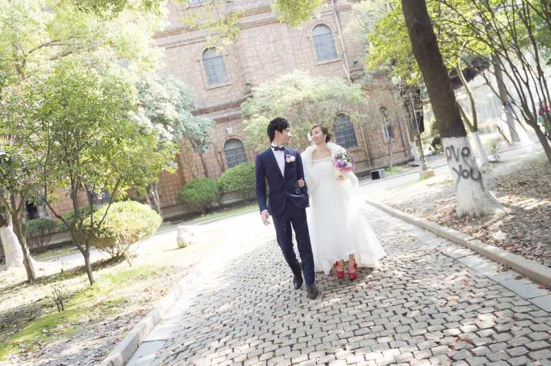 洋館の前は緑がいっぱいです(^^♪