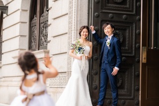 お子様の何気ない一瞬を大切に逃さず切り取りました。ふと見せる笑顔や夢中になって遊ぶ姿、その時だけの表情をできるだけ自然なままに残します。ご家族の温かさが伝わる、優しく愛おしい時間を写真に閉じ込めます。