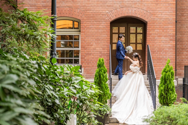 11月末まで限定!アルバム orリフレクション付【洋装・昼の東京駅ロケーション3ロケ(スタジオ撮影】247810円→79800円