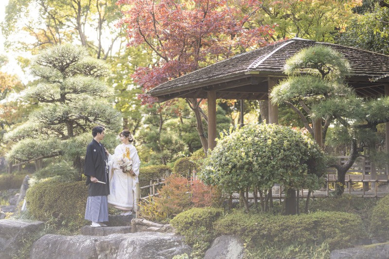 11月末の撮影限定!秋得といえば32,989円アルバム付き【初回打ち合わせ限定の和装庭園撮影】120,879円→87,890円