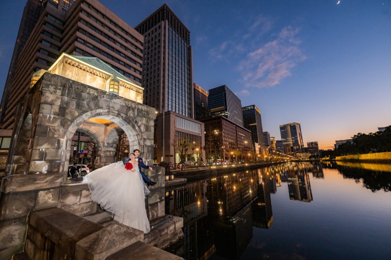 11月末までの限定!アルバム or リフレクション付【洋装・夜の東京駅2ロケ(スタジオ撮影付)】247810円→89800円