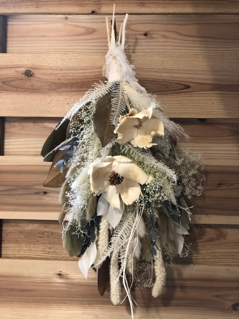 New ホワイト アースカラーのドライフラワーブーケ 衣装 ドレス 369laco Ishigaki Wedding 沖縄県でフォトウェディング探すならphotorait