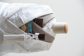 白無垢（掛下：カフェオレ）半衿（梅）