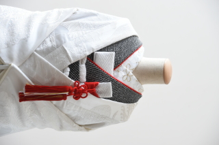 白無垢（掛下：黒）半衿（梅）