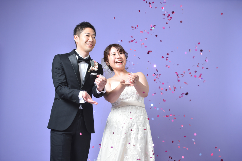 色バック紙とコンフェッティー