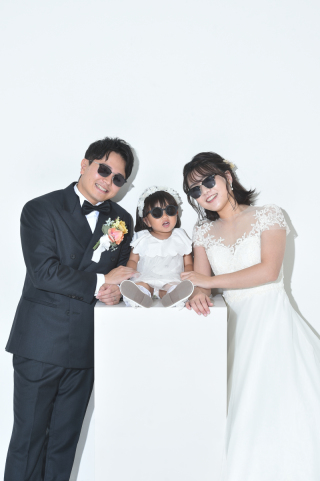 NINA Primary Pictures_洋装スタジオフォト