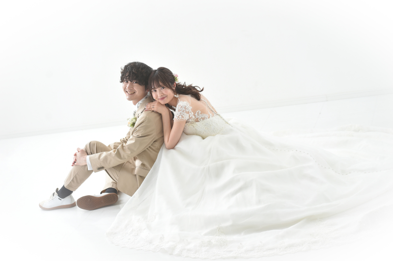 【洋装1点・和装1点・スタジオ】今時花嫁さんのスタジオ撮影の定番♪ 撮影100カット以上‼︎