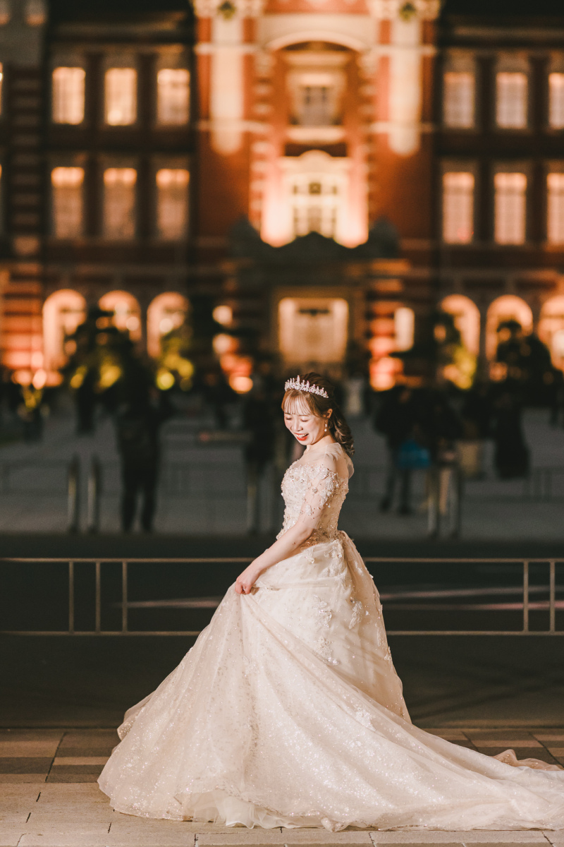 東京駅前で優雅な一枚