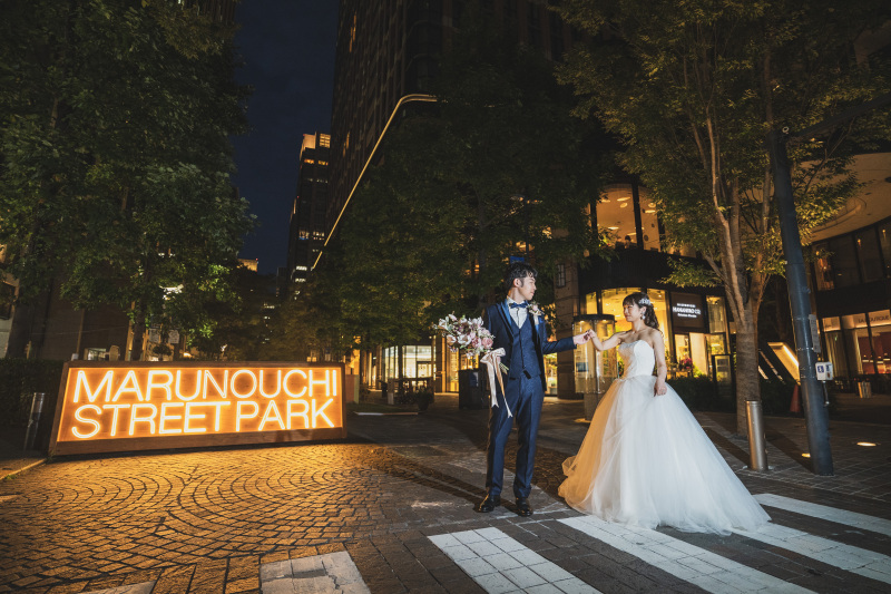 丸の内仲通りへ