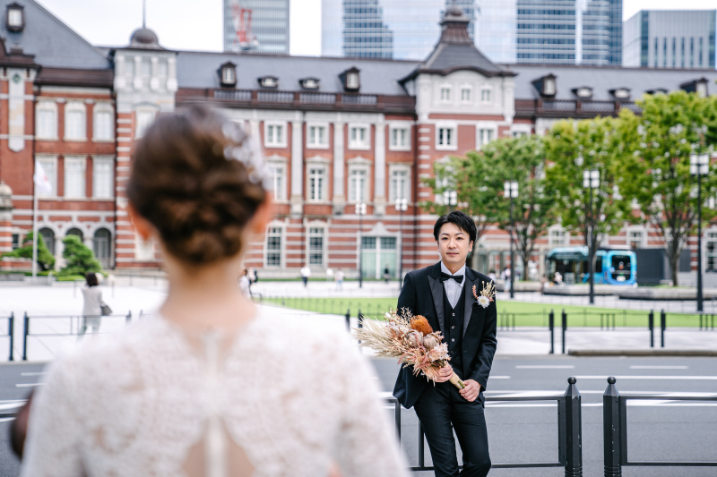 ご新婦さまとお子様を待つご新郎さま