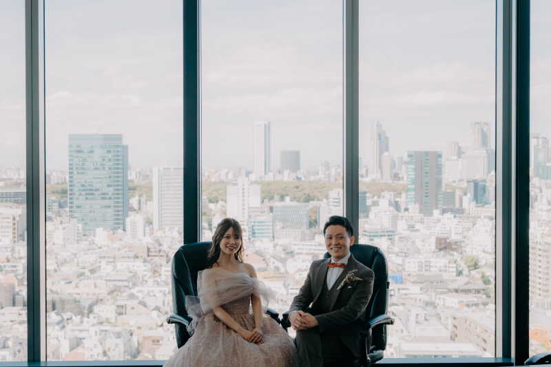 東京の景色とともに