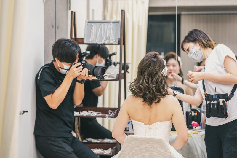 サロンにてお支度