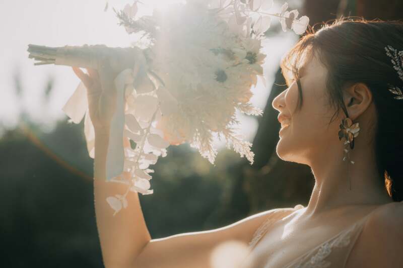 【ラスティックフォトプラン】岬のロケーションで叶えるナチュラル・ボヘミアンテイストのウェディングフォト&ムービー