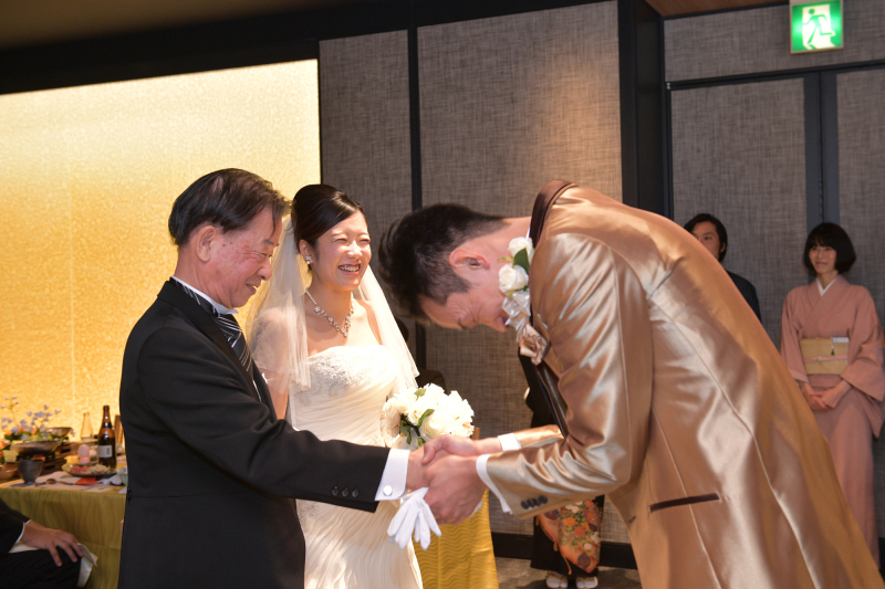 タキシード × ウェディングドレス