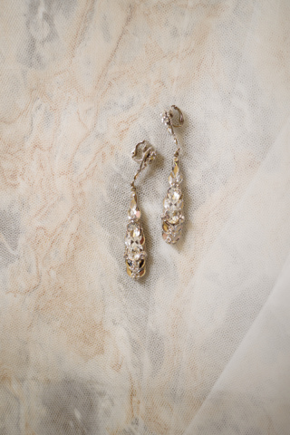 ビジュークリスタルイヤリング