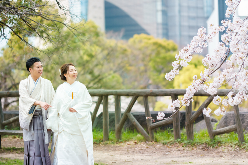 桜を見ながら散歩