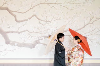 色打掛とウェディングドレス