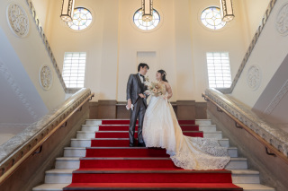 ロマンチックな大階段をふんだんに。