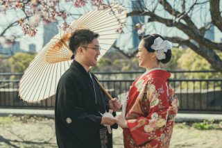 白無垢と色打掛で気分を変えて