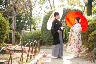 柔らかな夕陽に包まれ撮るドラマチックフォト