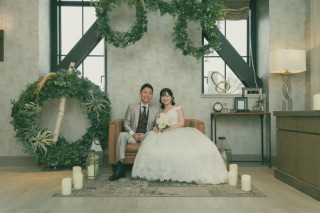 ミライザ大阪城館内で洋館のようなフォトウェディング