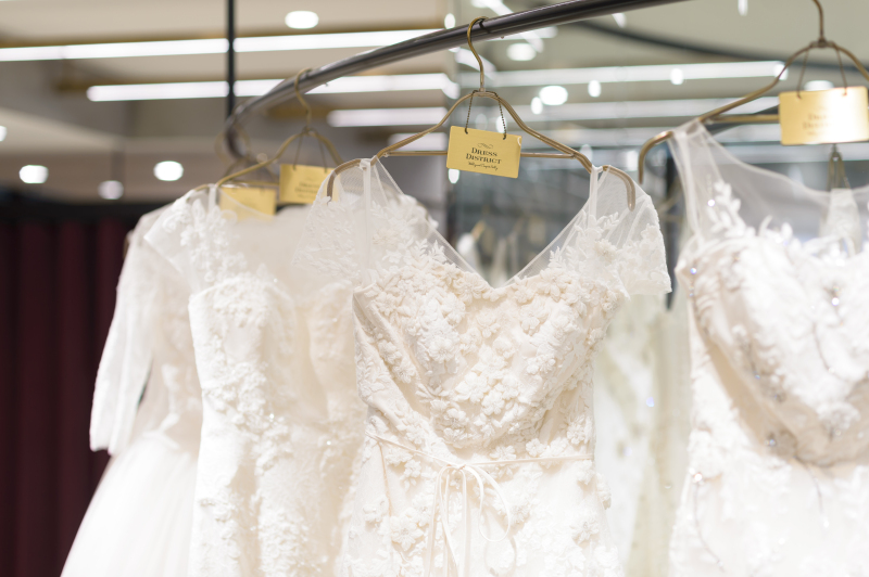 スタイリストがおふたりにコーディネートをご提案