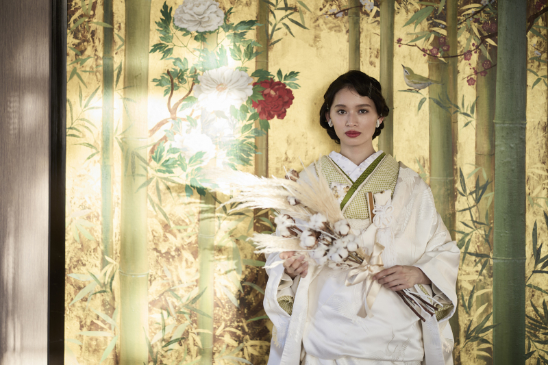 色掛下と組み合わせて、カラードレスのような感覚で