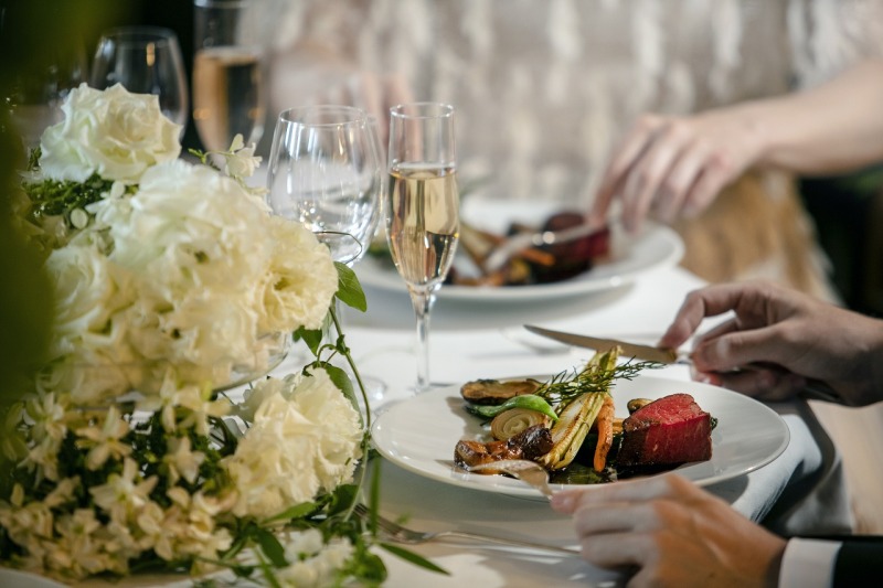 ONE PHOTOWEDDING OSAKA-JO_会食ができる