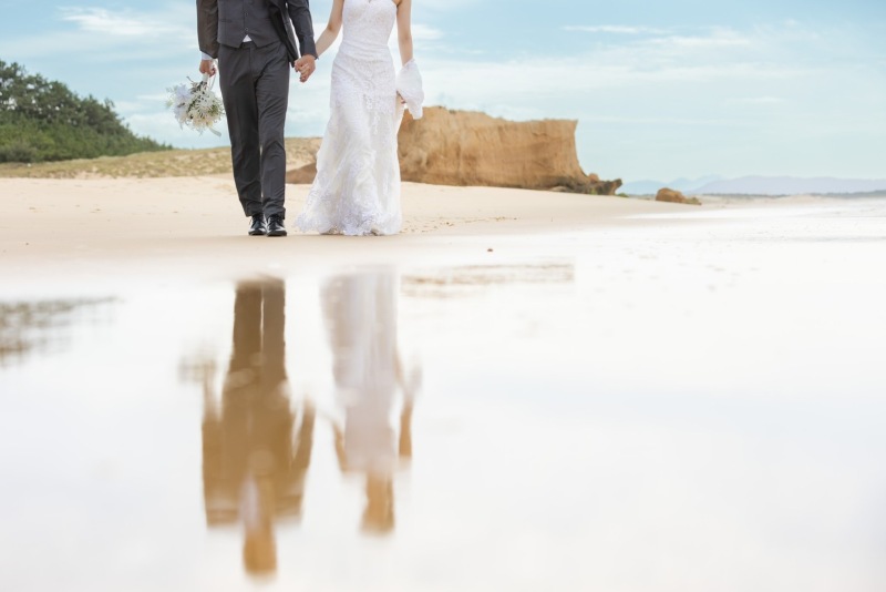 水面に映るお二人のお姿が、お二人の幸せな未来を想像させます。