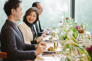 【ウェディングフォト&ご両家の親睦を深める顔合わせ会食(ランチ)付プラン】￥282,800→￥172,800/6名様分の料金です