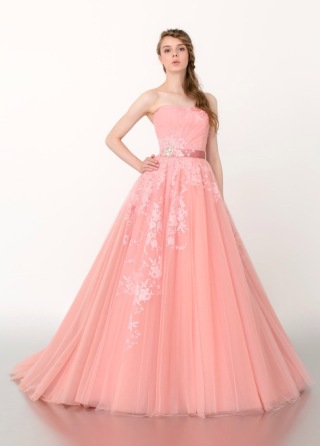 ピンクテープレース