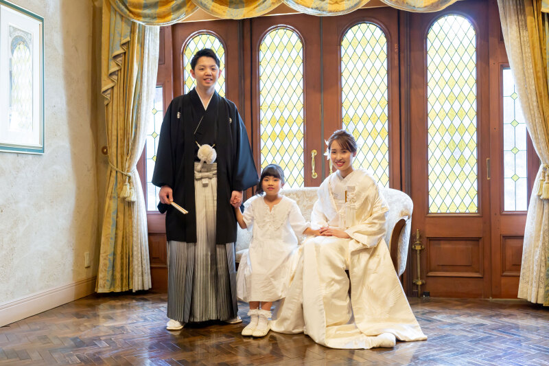 洋館の様なロケーションで和装撮影