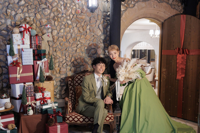 【年内撮影希望のおふたりへ】チャペル×ロケーション×Christmas撮影が叶う!ドレス特典付キャンペーン