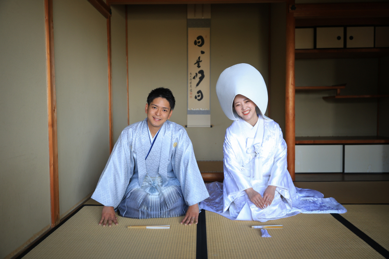 お茶室で正座ショット♡