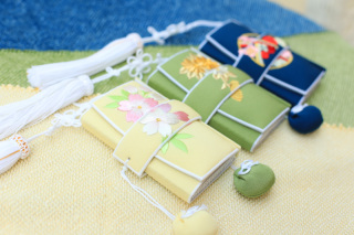 【和装】刺繍入り色小物へ変更（青・黄・緑）