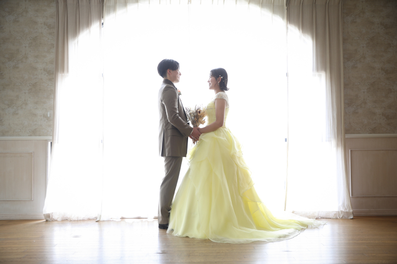 【シンプルに前撮りされたい方へ!】洋装スタジオシンプルプラン|データ1カット