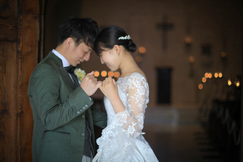 チャペルロケプラン【洋装】結婚式場「ザ・グリーンカーメル」での撮影|撮影60分|全データ50カット付き