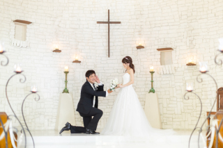 チャペルロケプラン【洋装】結婚式場「ザ・グリーンカーメル」での撮影｜撮影60分｜全データ50カット付き｜