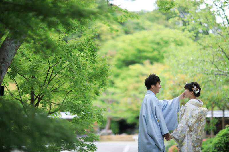平日限定！【新緑キャンペーン】和洋装ロケ｜衣装グレードアップ無料｜全てのお衣装から選べる【まるこみプラン】