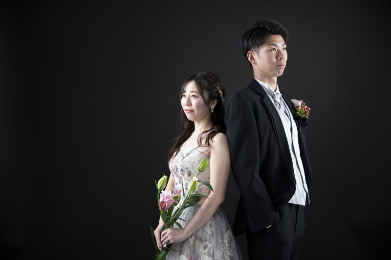【洋装スタジオ】シンプルなスタジオ撮影プラン|60分撮影・全データ50カットお渡し|ヘアメイク・着付付き