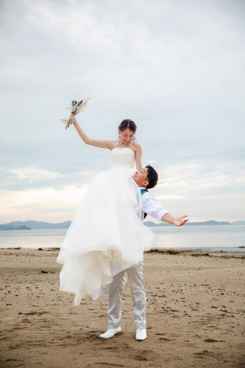 【1月末まで撮影限定】ファミリーロケキャンペーン◇ご家族での想い出に…＜洋装1着＋データ100カット＋お子様お衣装付き＞