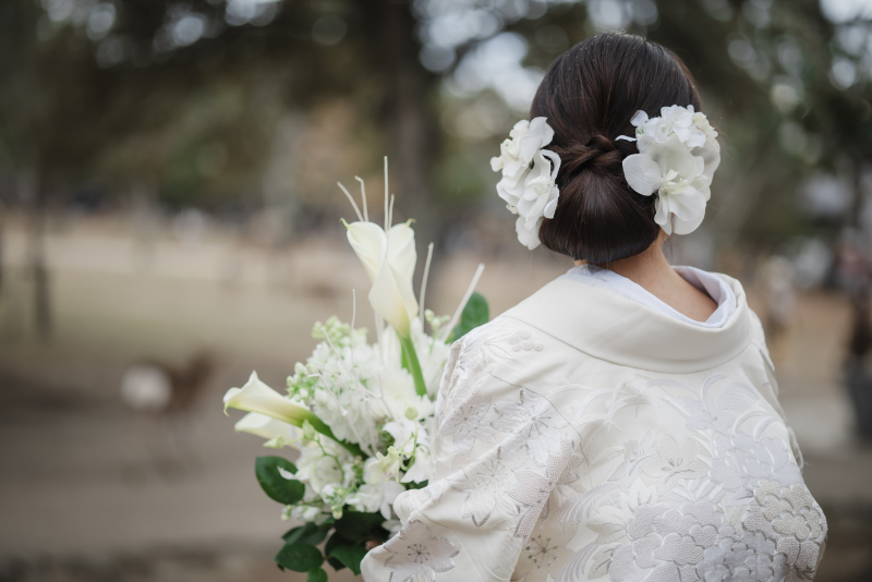 後ろ姿まで美しい花嫁ショット