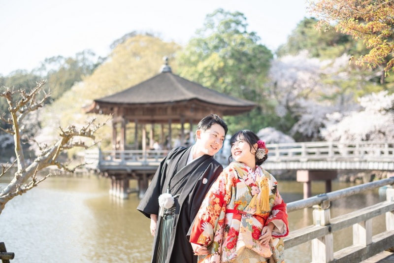 続いては色打掛に着替えて浮見堂に！