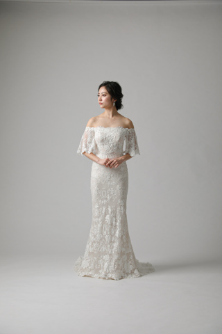 モダンオフショルダー5分袖/WD00307