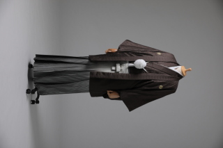 チャコール × グラデーション