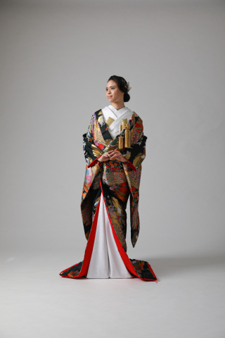 黒地に孔雀 / IU00142